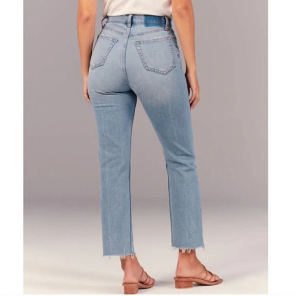 ABERCROMBIE & FITCH Curve Love Ankle Straight Ultra High Rise Jeans - Picture 4 of 10
